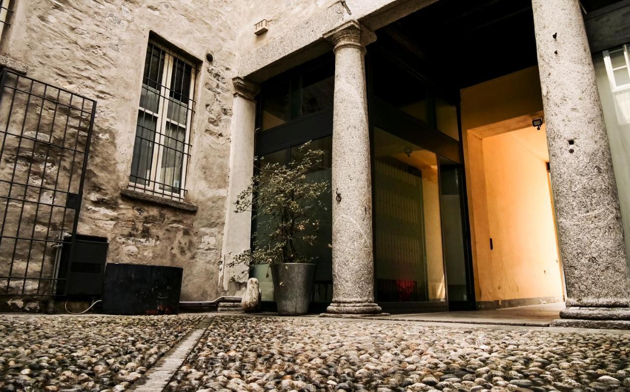 Casa Del Pittore - Elegante Appartamento Del 1200 - Centro Storico Côme Esterno foto