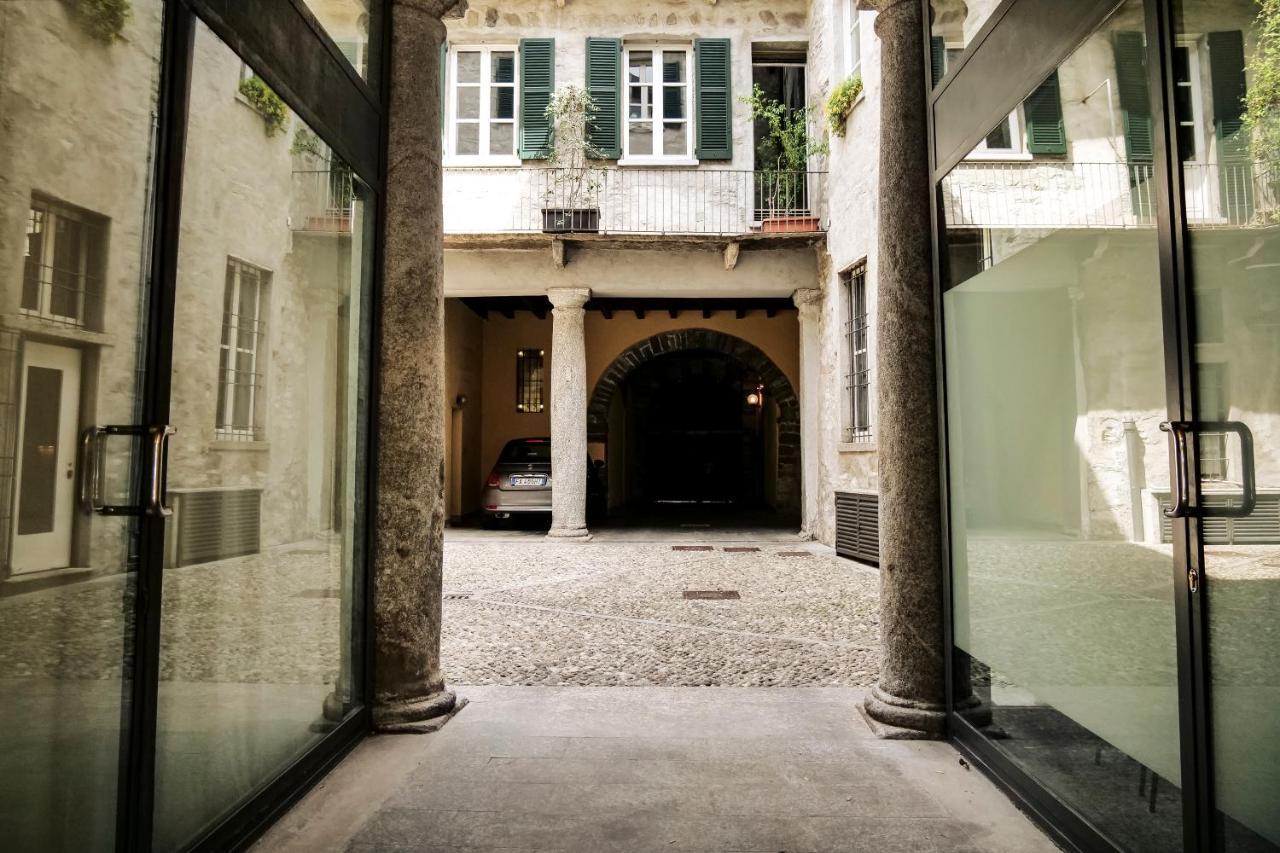 Casa Del Pittore - Elegante Appartamento Del 1200 - Centro Storico Côme Esterno foto